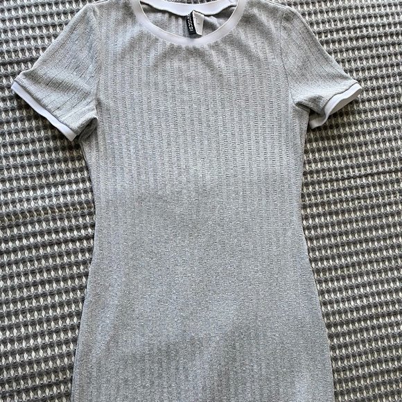 H&M gray dress - Picture 1 of 2